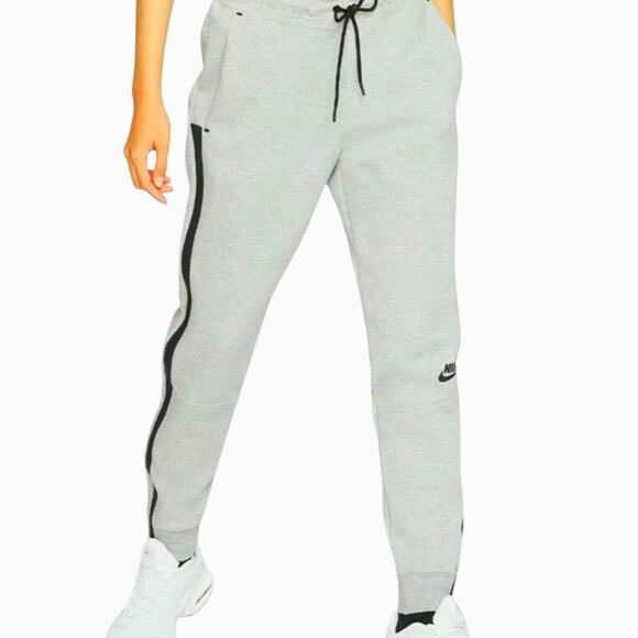 Nike Tech Fleece Joggers Gray Black Women’s Small BV7115-063 - Picture 1 of 9